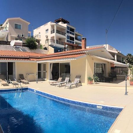 Peyia Palm Villa Paphos Eksteriør billede