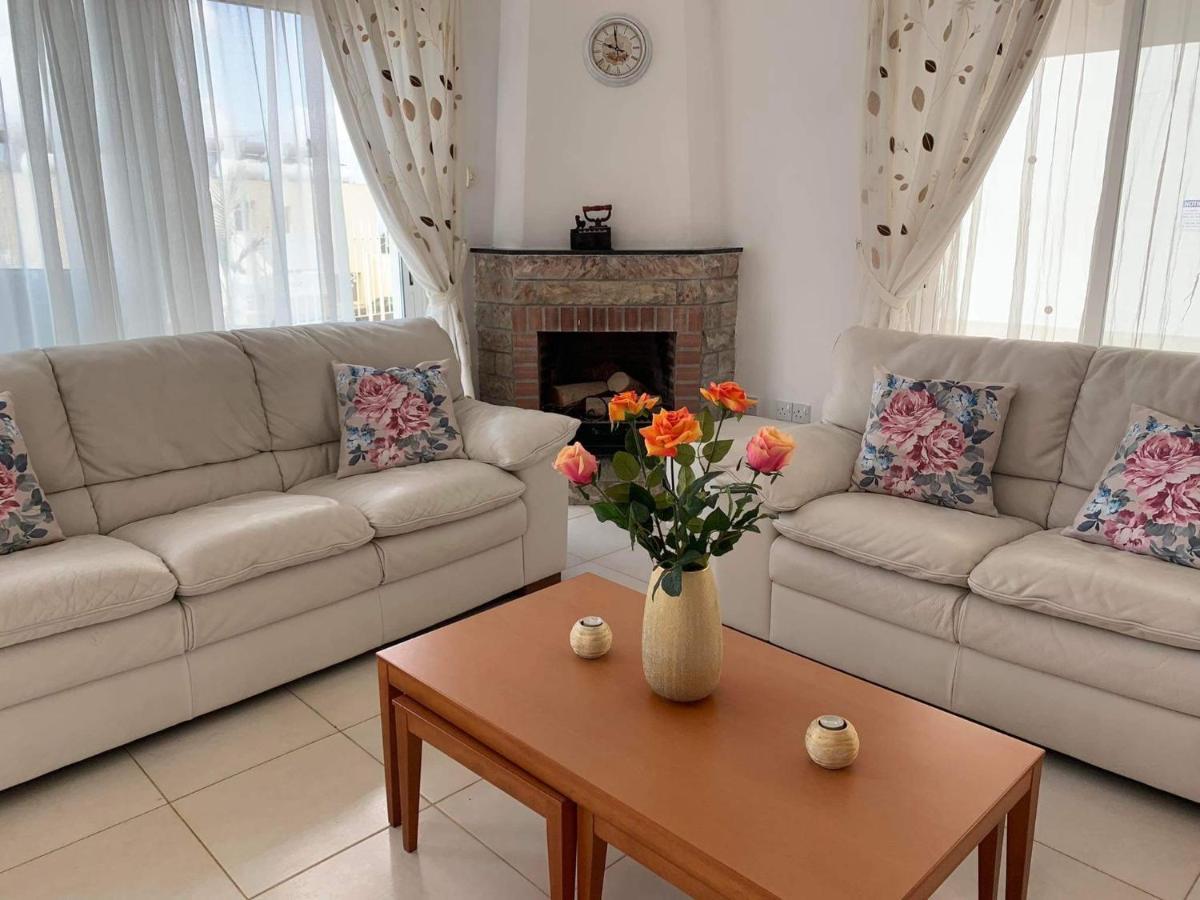 Peyia Palm Villa Paphos Eksteriør billede