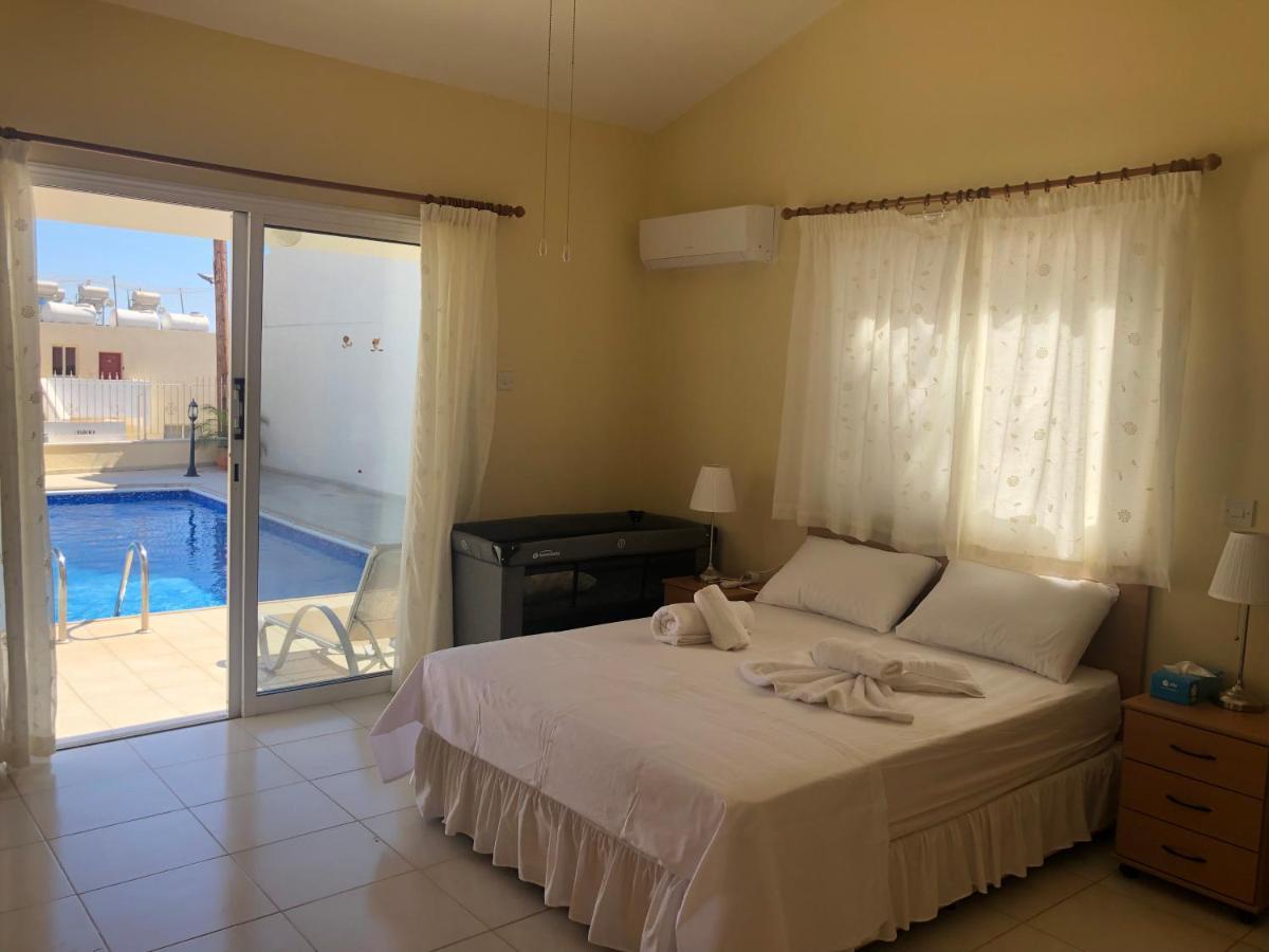 Peyia Palm Villa Paphos Eksteriør billede