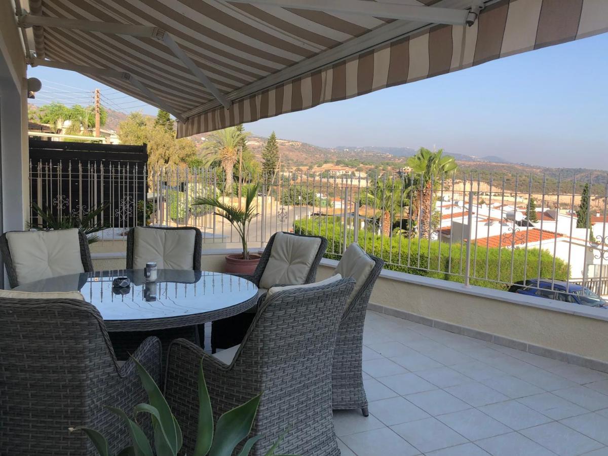 Peyia Palm Villa Paphos Eksteriør billede